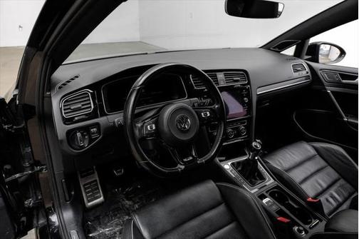 2018 Volkswagen Golf R 2.0T Manual