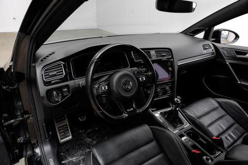 2018 Volkswagen Golf R 2.0T Manual