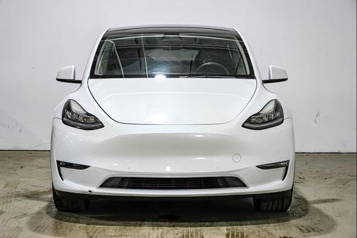 2022 Tesla Model Y Long Range Dual Motor All-Wheel Drive