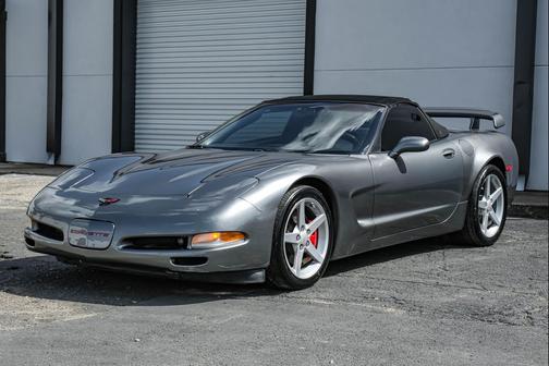 2004 Chevrolet Corvette Base