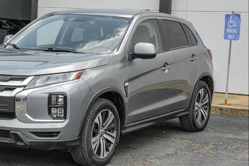 Mercury Gray Metallic 2021 Mitsubishi Outlander Sport 2.0 ES