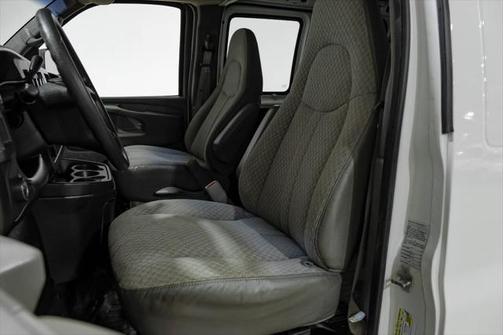 2009 Chevrolet Express 2500 Base