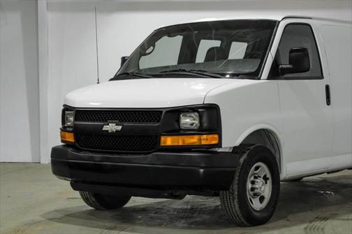 2009 Chevrolet Express 2500 Base