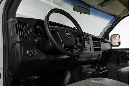 2009 Chevrolet Express 2500 Base