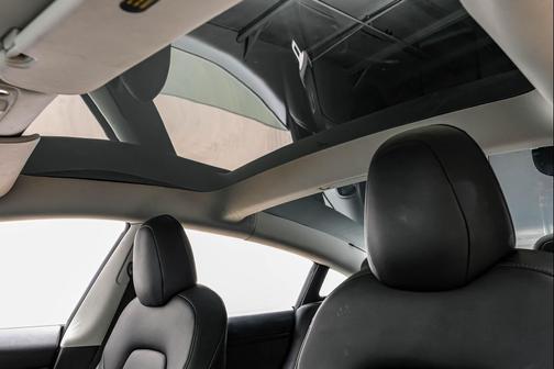 2022 Tesla Model 3 Standard Range