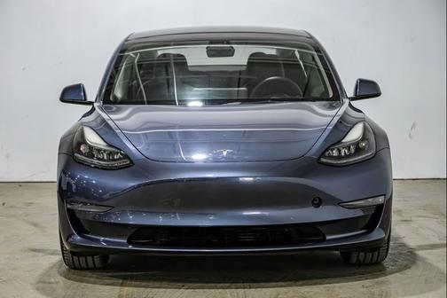 2022 Tesla Model 3 Standard Range
