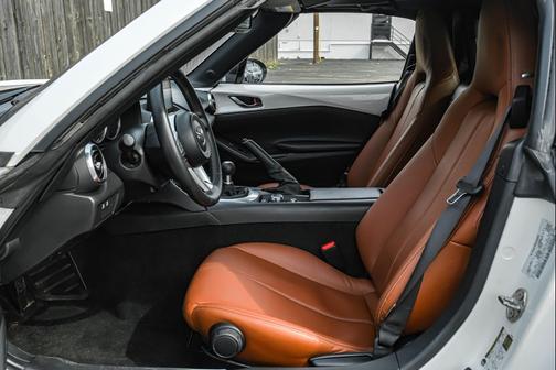 2023 Mazda MX-5 Miata RF Grand Touring
