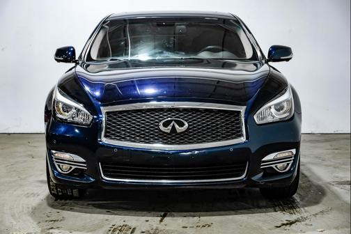 2016 INFINITI Q70L 3.7