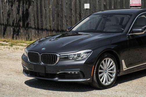 2018 BMW 740 xDrive