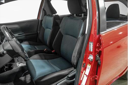 2014 Toyota Yaris L