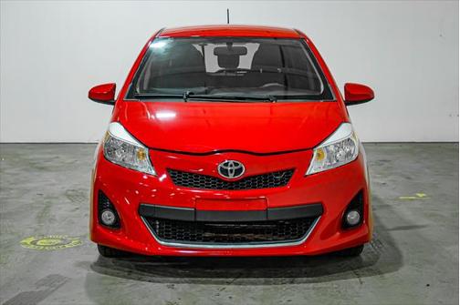 2014 Toyota Yaris L