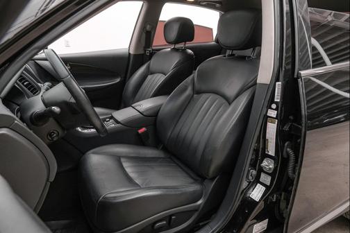 2017 INFINITI QX50 Base