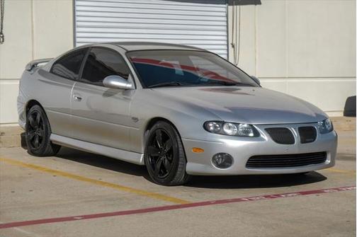 2004 Pontiac GTO Base
