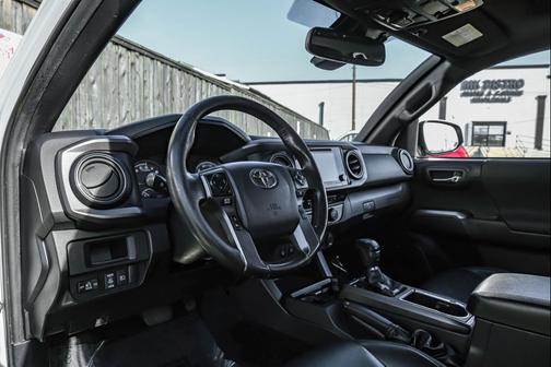 2019 Toyota Tacoma SR