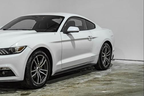 2017 Ford Mustang EcoBoost Premium
