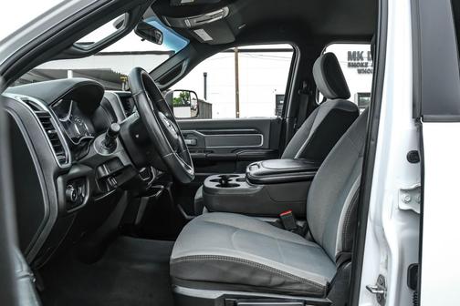 Bright White Clearcoat 2021 RAM 2500 Big Horn Crew Cab 4x4 6'4' Box