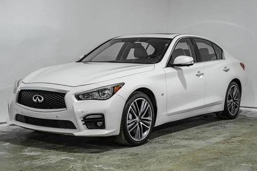 2015 INFINITI Q50 Base