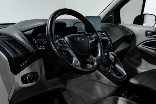 2019 Ford Transit Connect Titanium w/Rear Liftgate
