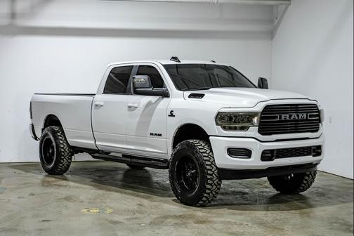 2021 RAM 2500 Big Horn Crew Cab 4x4 8' Box
