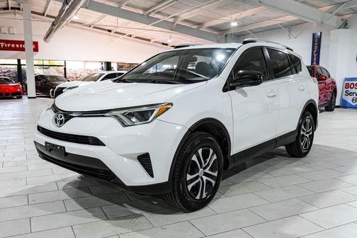 2016 Toyota RAV4 LE