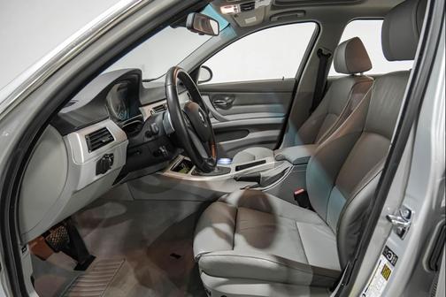 2007 BMW 335 4dr Sdn 335i RWD