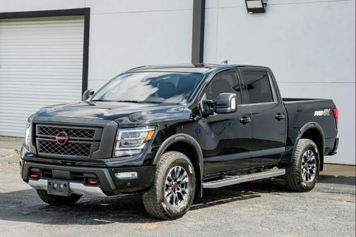 Super Black 2024 Nissan Titan PRO-4X