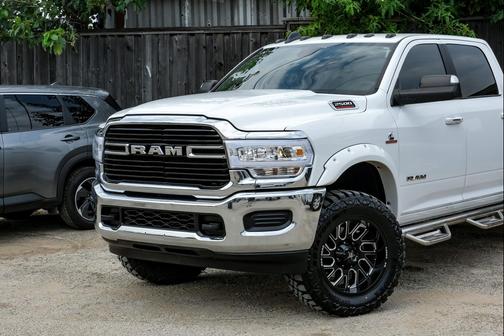 2019 RAM 2500 Big Horn Crew Cab 4x4 6'4' Box