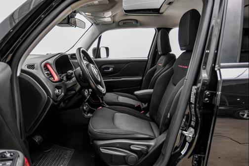 2015 Jeep Renegade Trailhawk