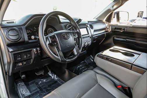 2018 Toyota Tundra SR