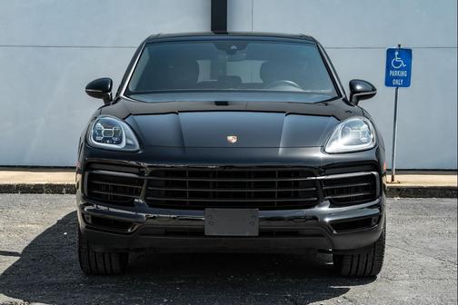 Black 2019 Porsche Cayenne Cayenne