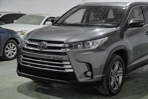 2017 Toyota Highlander Limited