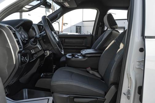 2024 RAM 2500 Tradesman Crew Cab 4x4 6'4' Box