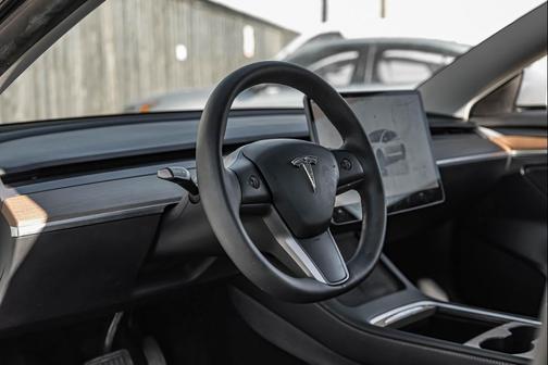 2022 Tesla Model 3 Standard Range