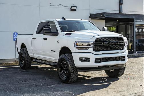 2024 RAM 2500 Big Horn Crew Cab 4x4 6'4' Box