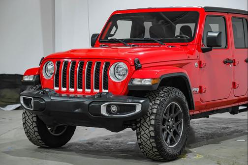 2023 Jeep Gladiator Overland