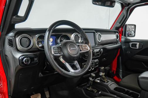 2023 Jeep Gladiator Overland