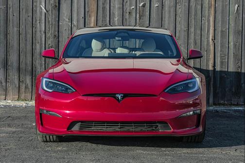 2023 Tesla Model S Plaid