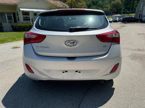 Silver 2016 Hyundai Elantra GT Base