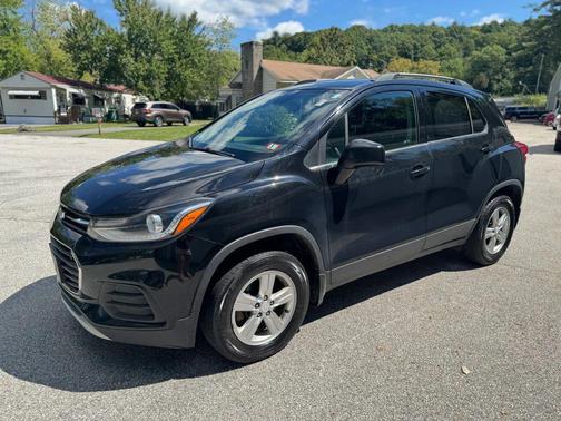 Mosaic Black Metallic 2020 Chevrolet Trax LT