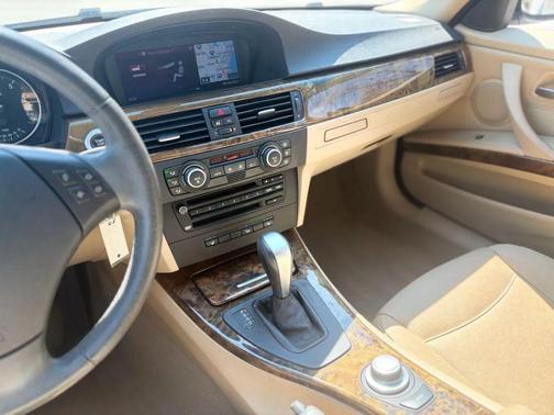 Maroon 2008 BMW 328 xi