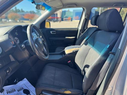Alabaster Silver Metallic 2010 Honda Pilot LX
