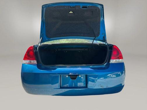 Blue 2010 Chevrolet Impala LT
