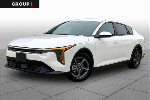 Snow White Pearl 2025 Kia K4