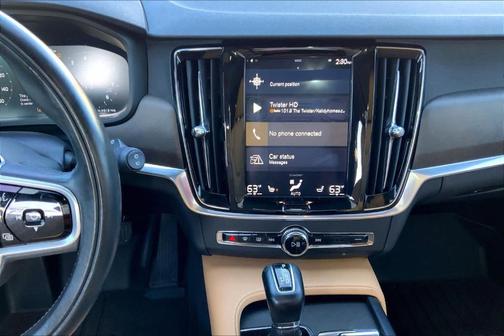 2020 Volvo V90 Cross Country T6