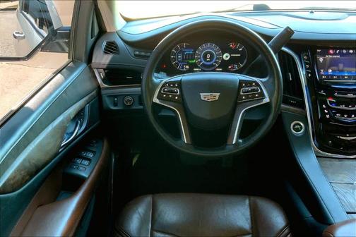 2016 Cadillac Escalade Luxury