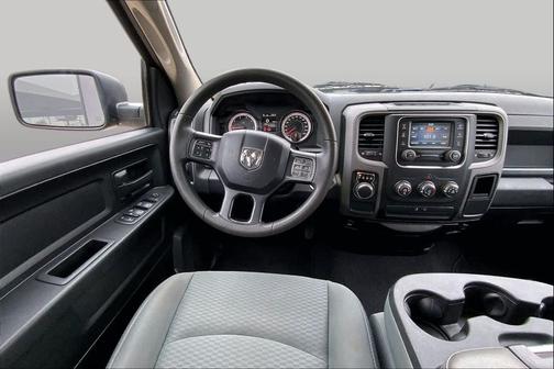 Granite Crystal Metallic Clearcoat 2019 RAM 1500 Tradesman