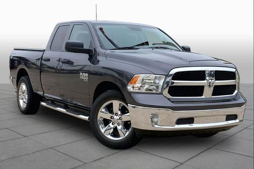 Granite Crystal Metallic Clearcoat 2019 RAM 1500 Tradesman