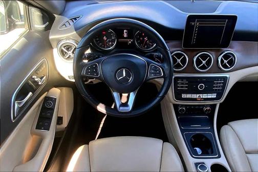 2018 Mercedes-Benz GLA 250 Base
