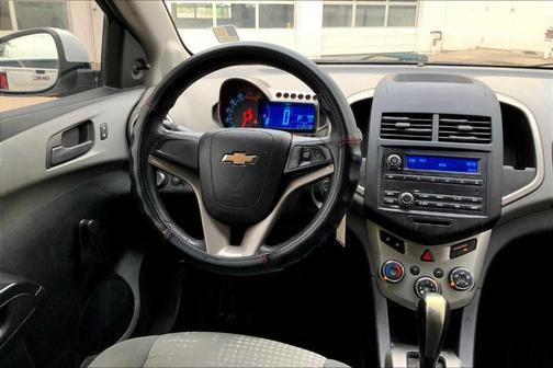 2016 Chevrolet Sonic LS