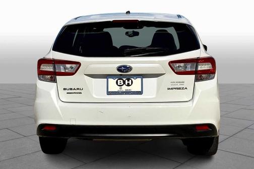 2019 Subaru Impreza 2.0i